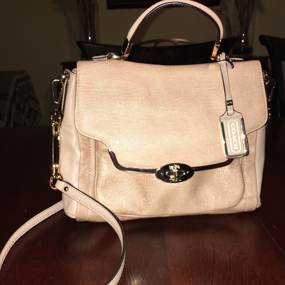 Never been used Authentic COACH purse